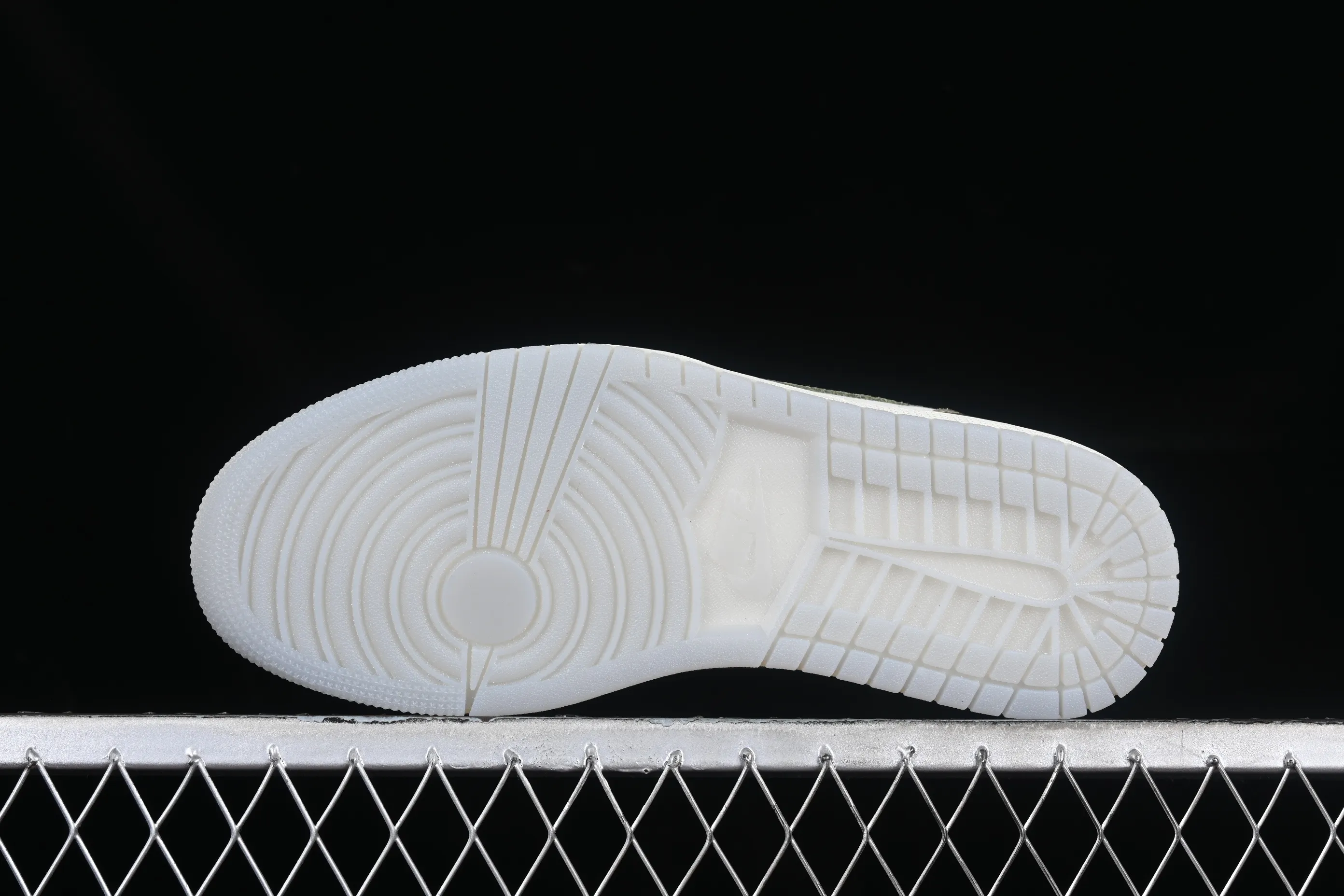 All categories Air Jordan Jordan series basketball shoes Air Jordan 1 Low Air Jordan 1 Low OG GS "Chinese New Year" AJ1 Joe 1 Year of the Dragon zodiac color low-top cultural casual sneakers FQ6593-100